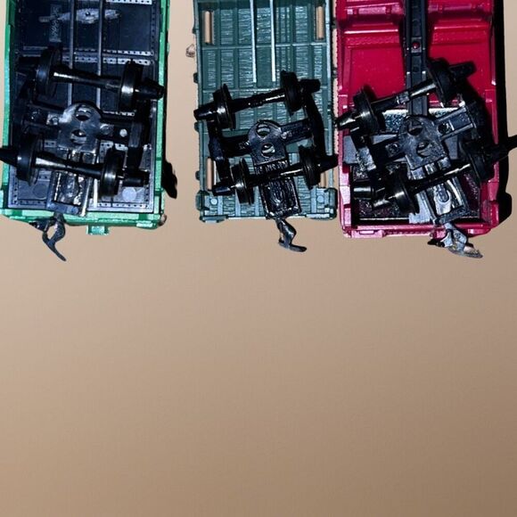 3 Vintage 1975 TYCO BN 100024 Box Car Open Bay Hopper Flat Car HO Scale Train B6 - Picture 6 of 7